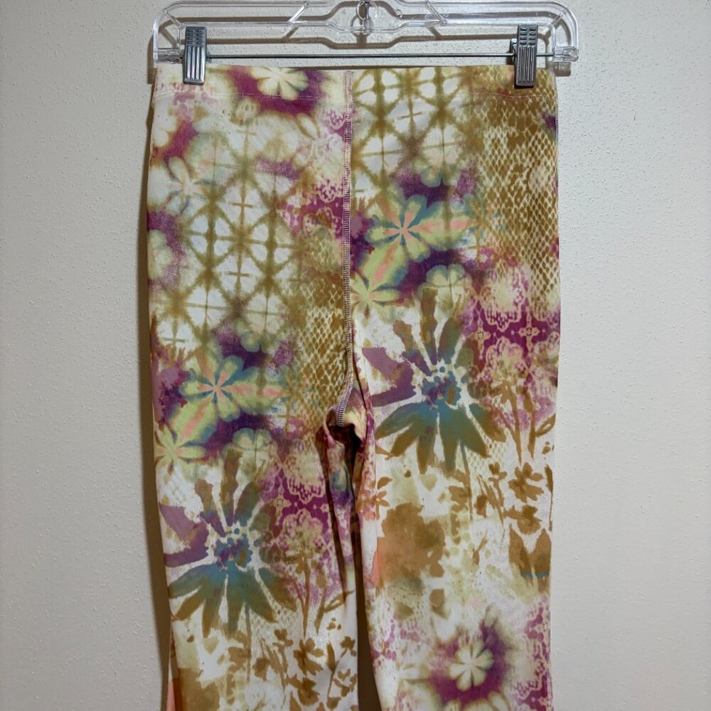 Urban Outfitters Silence + Noise Tina Flared Crop Patterned Floral Flare Pants - Picture 7 of 13